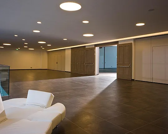 atrium_foyer_o5t1565.jpg